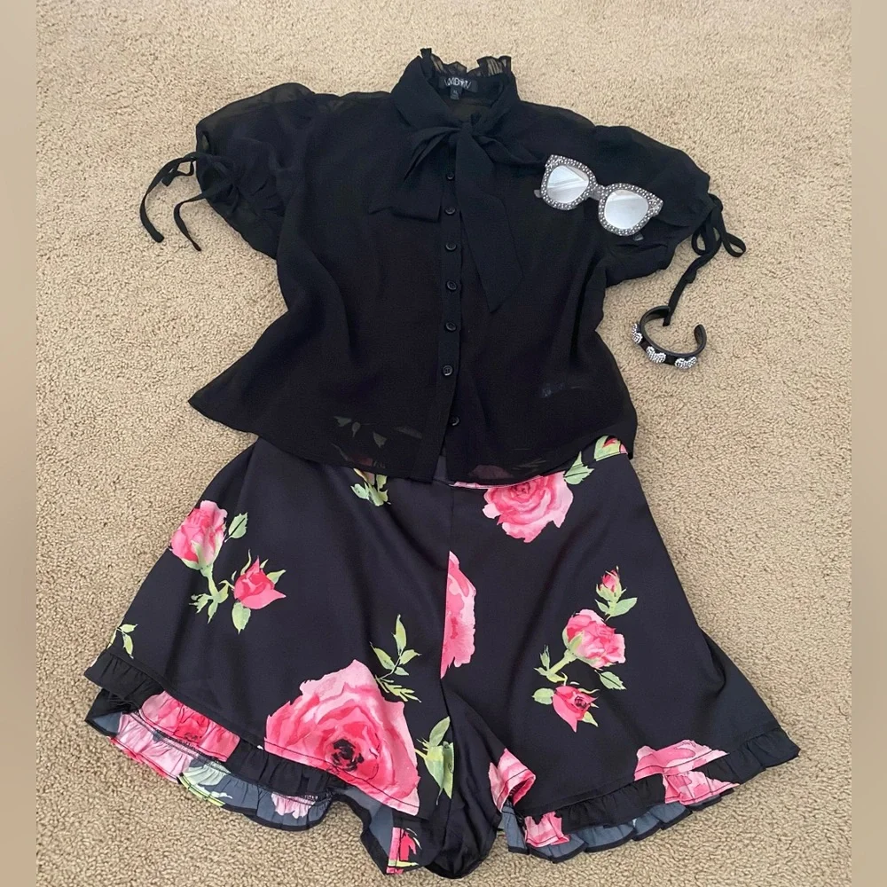 Floral Satin Ruffle Short - Picture 6 of 10